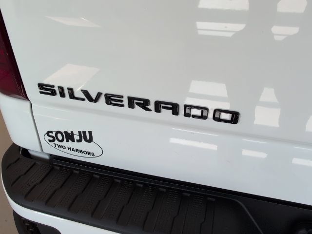 Used 2023 Chevrolet Silverado 1500 Custom w/ LPO, Dark Essentials Package AWD/4WD image 31