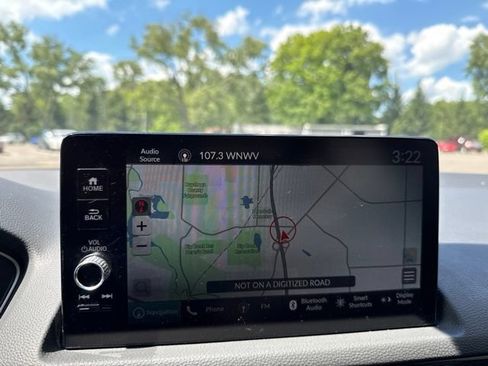Used 2023 Honda Civic Touring image 31