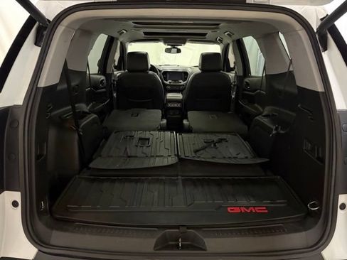 Used 2022 GMC Acadia AT4 w/ GMC Pro Grade Package AWD/4WD image 14