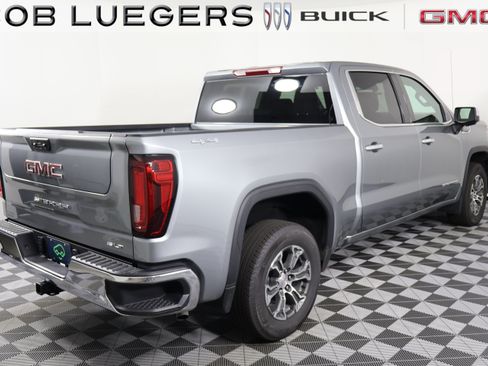 Certified 2026 GMC Sierra 1500 SLT AWD/4WD image 9