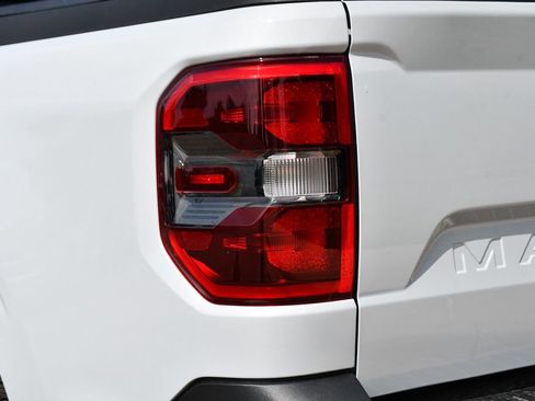 New 2025 Ford Maverick XLT w/ XLT Luxury Package image 41