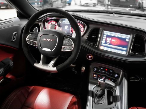 Used 2023 Dodge Challenger SRT Hellcat w/ Driver Convenience Group RWD image 11