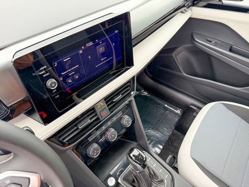 New 2026 Volkswagen Taos S image 18