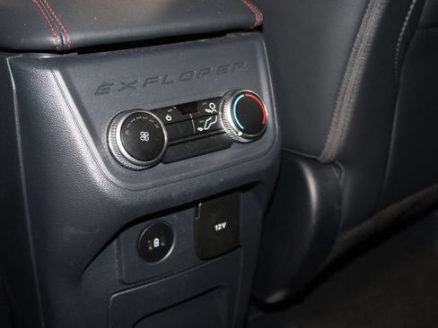 Used 2025 Ford Explorer ST-Line AWD/4WD image 56