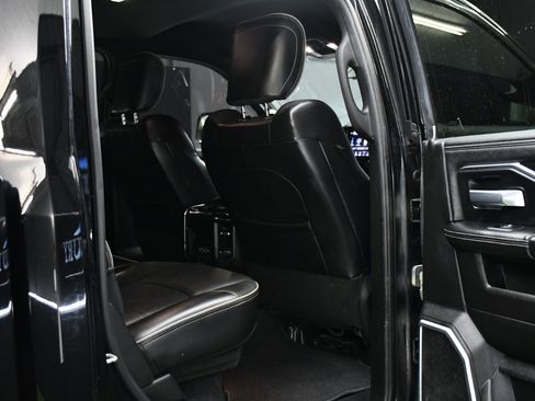 Used 2019 RAM 3500 Laramie w/ Black Appearance Package image 46