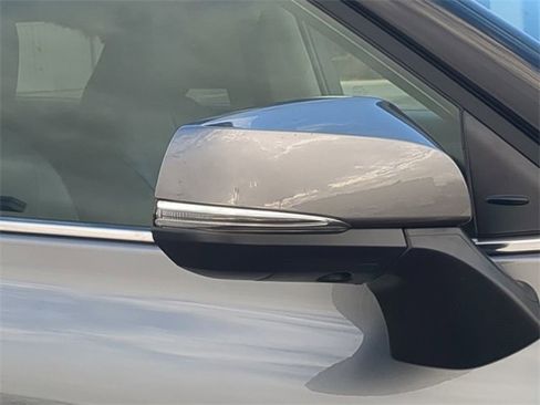 New 2026 Toyota Highlander Limited image 12