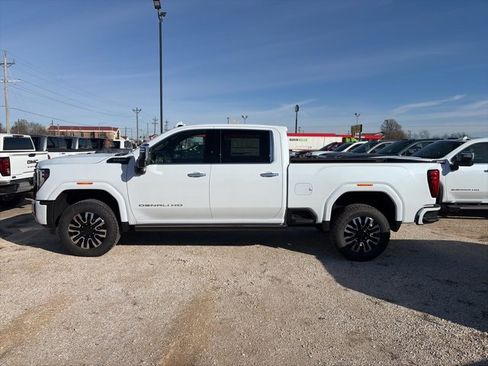 New 2026 GMC Sierra 2500 Denali Ultimate image 3