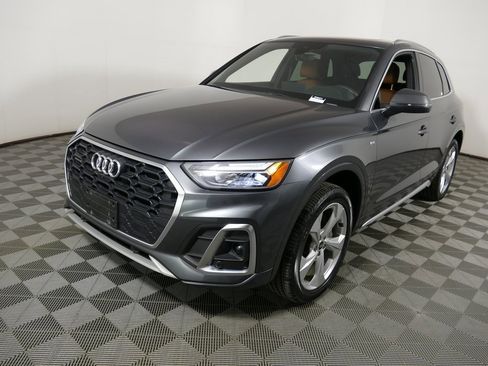 Certified 2023 Audi Q5 2.0T Premium Plus image 7
