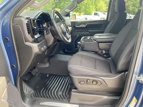 Certified 2024 Chevrolet Silverado 1500 LT AWD/4WD image 16
