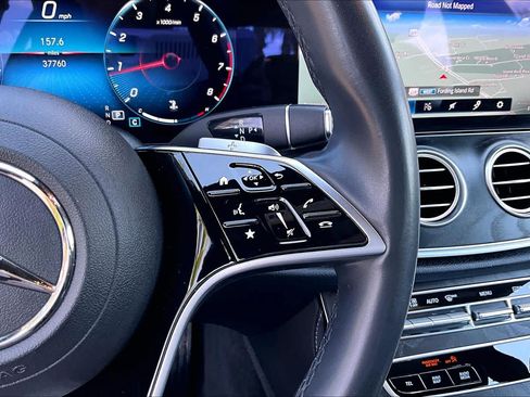 Used 2022 Mercedes-Benz E 350 Sedan image 25