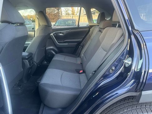 Used 2020 Toyota RAV4 XLE image 8