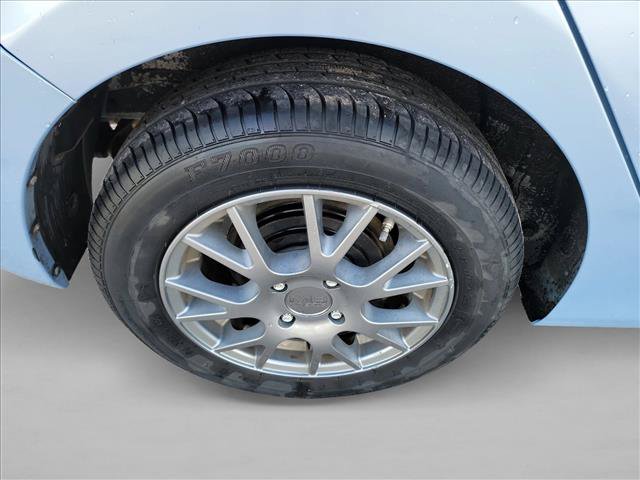 Used 2014 Hyundai Accent GS FWD image 11