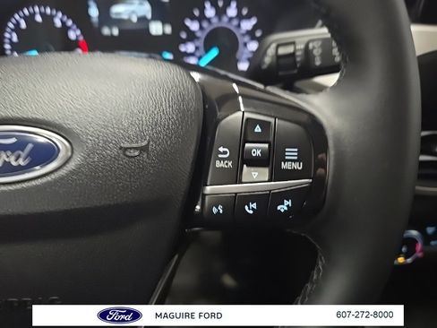 Used 2022 Ford Escape SEL image 21