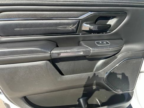 Used 2022 RAM 1500 Limited w/ Body Color Bumper Group AWD/4WD image 18