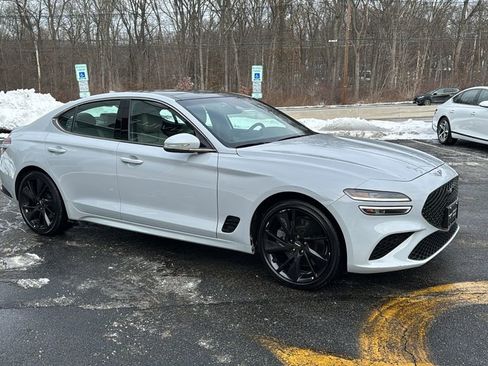 Used 2022 Genesis G70 3.3T w/ Sport Advanced Package image 7