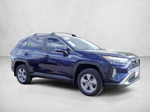 Used 2023 Toyota RAV4 XLE image 6