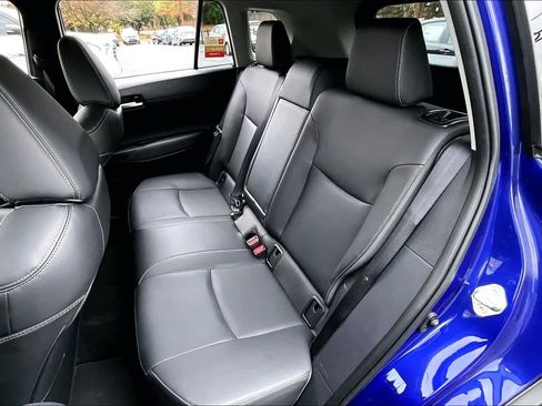 Certified 2024 Toyota Corolla Cross XLE image 19