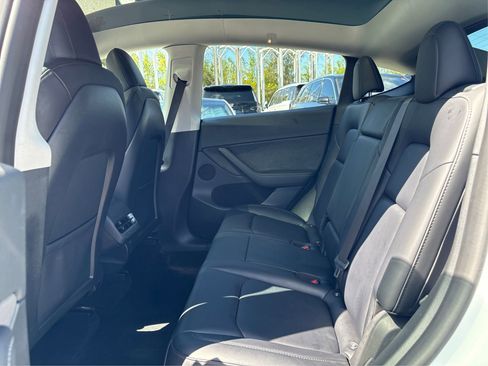 Used 2023 Tesla Model Y Long Range image 10