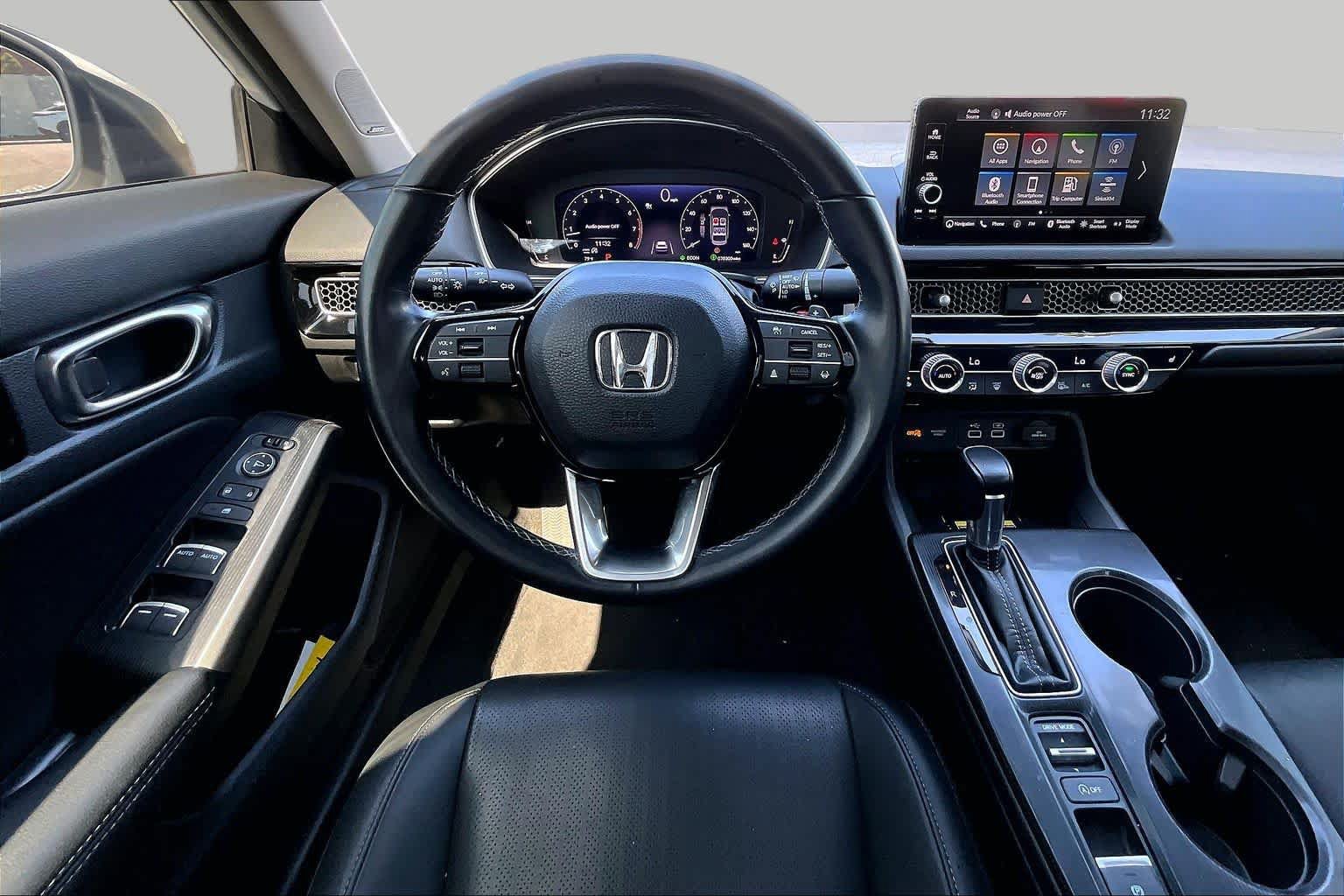 Used 2022 Honda Civic Touring image 5