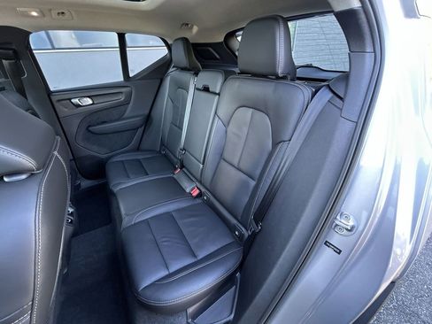 Certified 2023 Volvo XC40 B5 Plus w/ Protection Package Premier AWD/4WD image 23