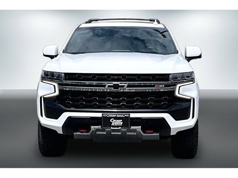 Used 2022 Chevrolet Tahoe Z71 w/ Luxury Package AWD/4WD image 2