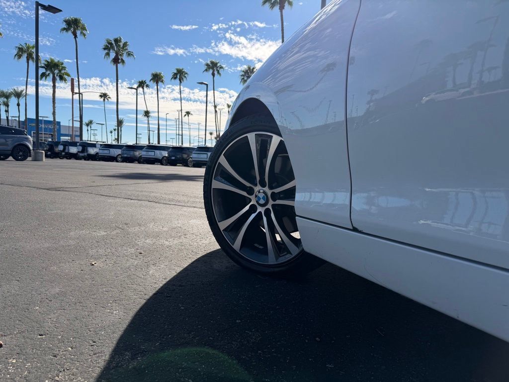 Used 2019 BMW 230i Coupe w/ Premium Package RWD image 4