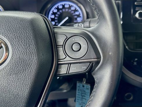 Used 2022 Toyota Camry SE image 22