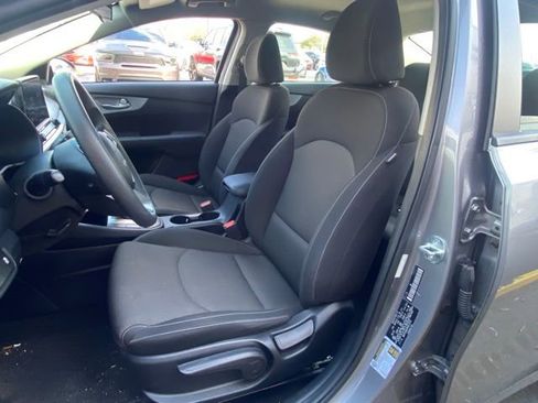 Used 2023 Kia Forte LXS image 15