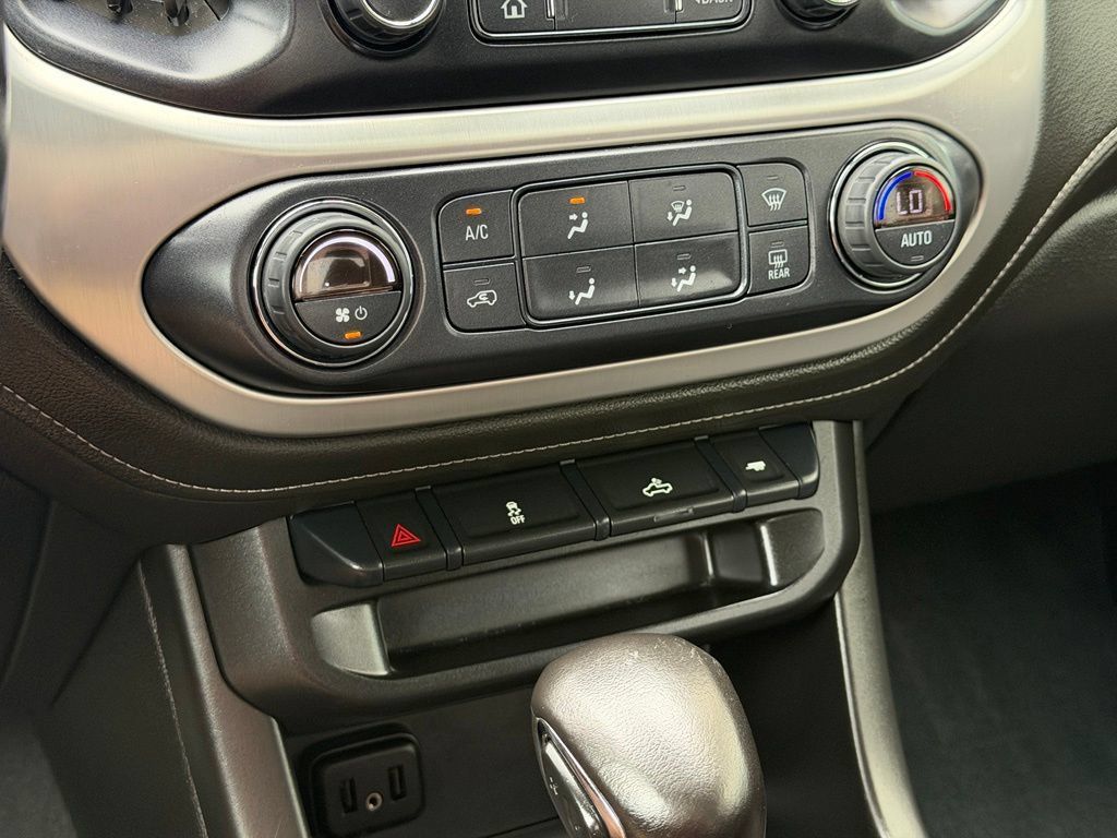 Used 2022 GMC Canyon Elevation w/ Trailering Package AWD/4WD image 13