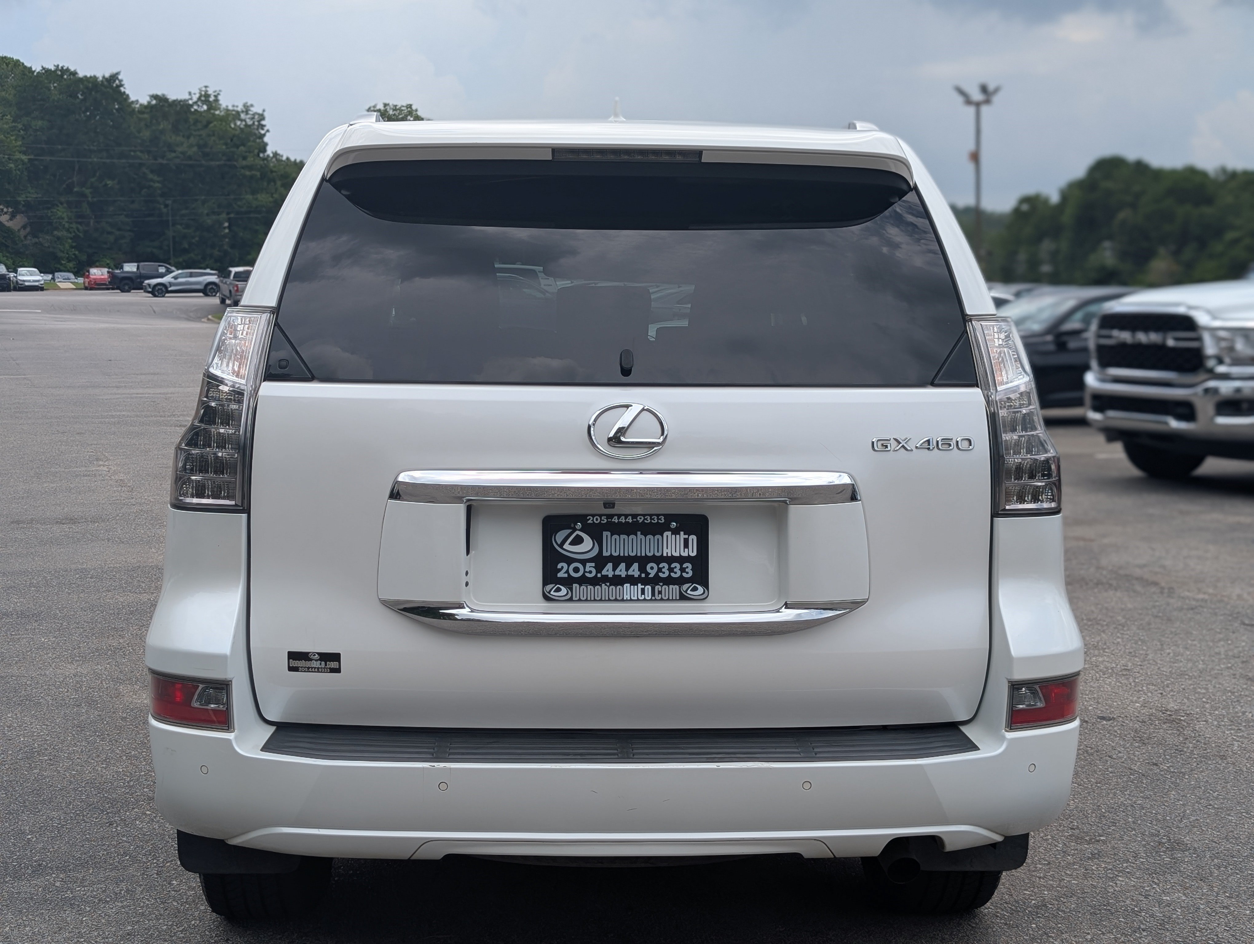 Used 2015 Lexus GX 460 w/ Premium Package AWD/4WD image 8