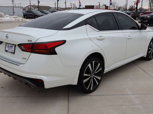 Used 2022 Nissan Altima 2.5 SR image 5