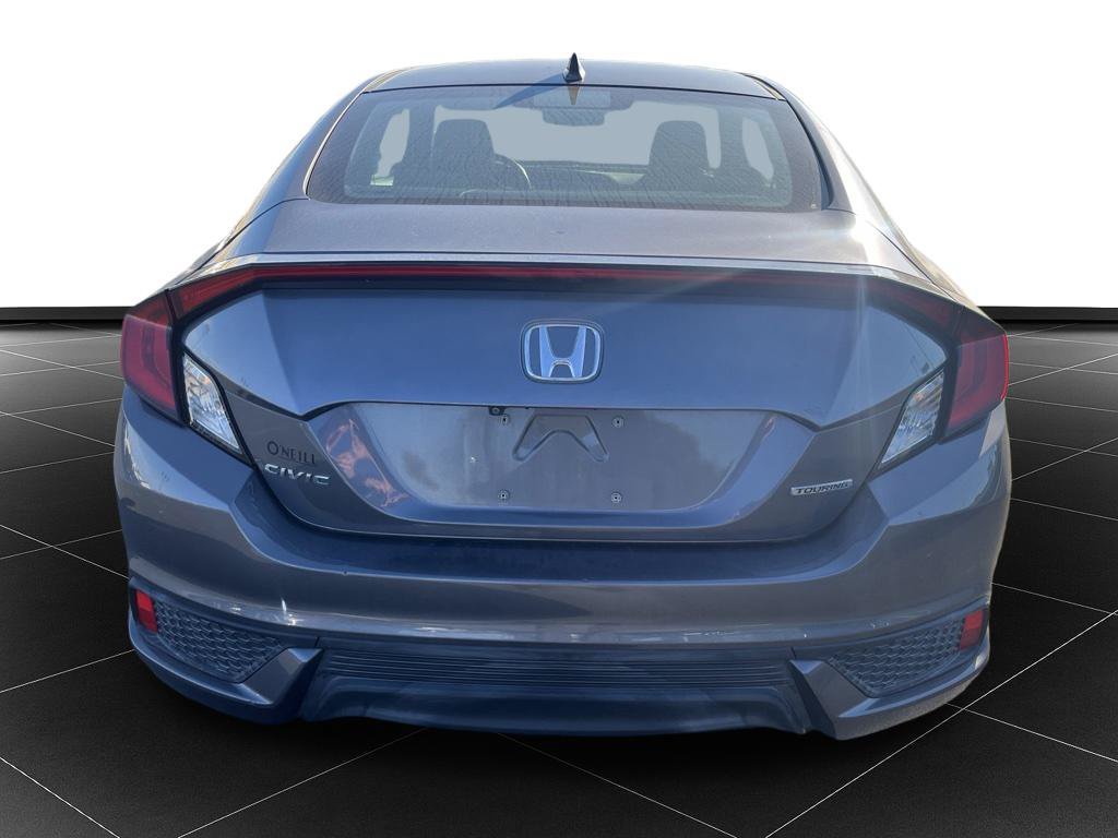 Used 2016 Honda Civic Touring image 4