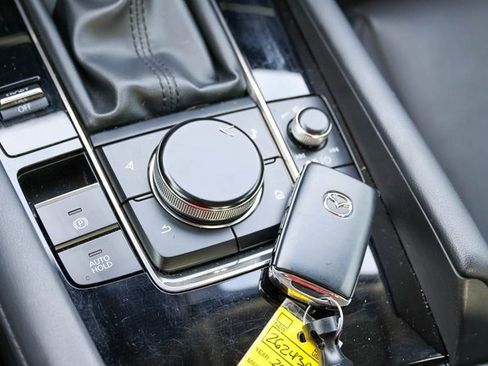 Used 2024 MAZDA MAZDA3 2.5 Turbo Sedan w/Premium Plus image 23