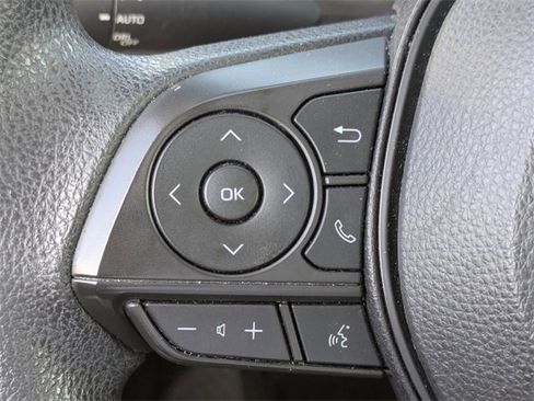 Used 2022 Toyota Corolla LE image 21