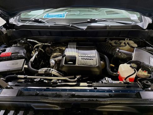 Used 2021 Chevrolet Silverado 1500 High Country w/ Technology Package image 35