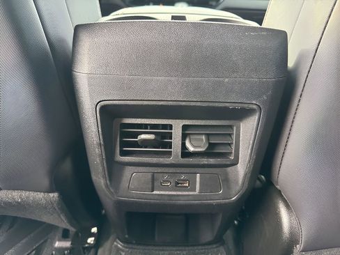 Used 2025 Chevrolet Colorado Z71 AWD/4WD image 13