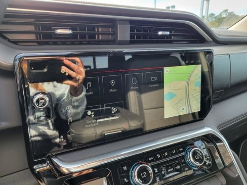 New 2026 GMC Sierra 2500 Denali w/ Denali Reserve Package image 19