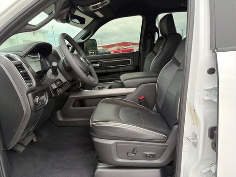 Used 2026 RAM 3500 Laramie AWD/4WD image 9