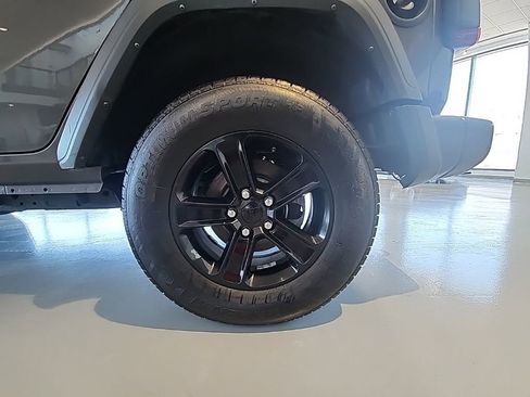 Used 2021 Jeep Wrangler Unlimited Sport image 12