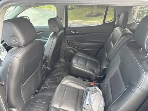 Used 2018 GMC Acadia SLT AWD/4WD image 10
