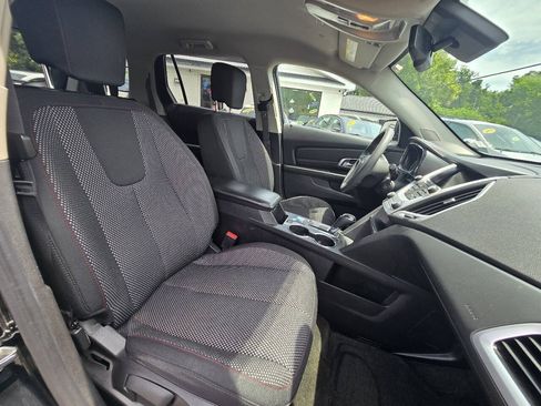 Used 2017 GMC Terrain SLE FWD image 34