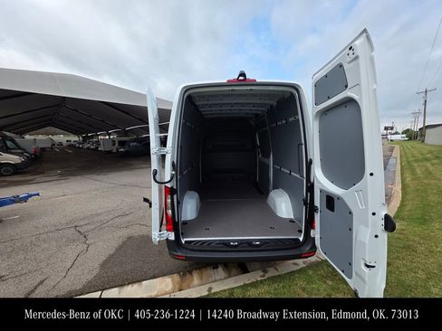 New 2026 Mercedes-Benz Sprinter 2500 image 5