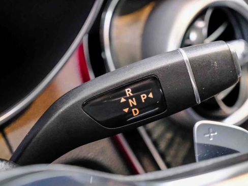 Used 2020 Mercedes-Benz GLC 300 4MATIC Coupe image 23