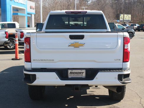 Used 2022 Chevrolet Silverado 2500 LTZ w/ Z71 Chrome Sport Edition image 6