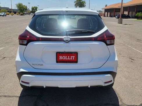 Used 2024 Nissan Kicks S FWD image 10