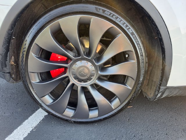 Used 2022 Tesla Model Y Performance AWD/4WD image 12