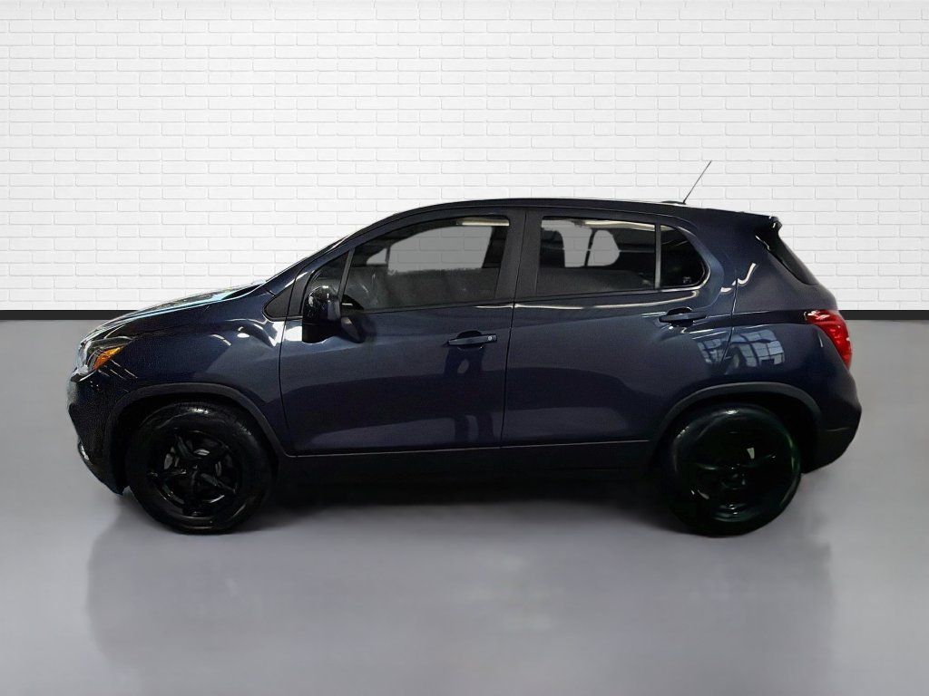 Used 2018 Chevrolet Trax LS FWD image 6