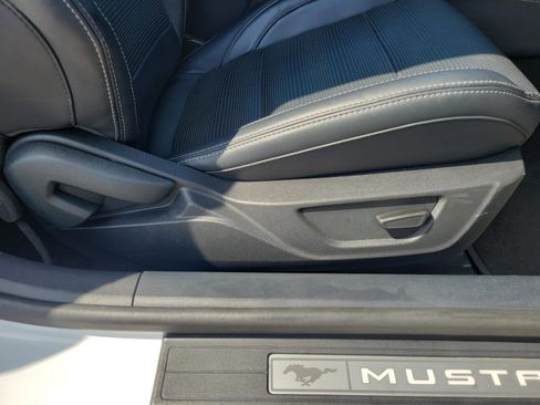 Used 2024 Ford Mustang GT Premium image 5
