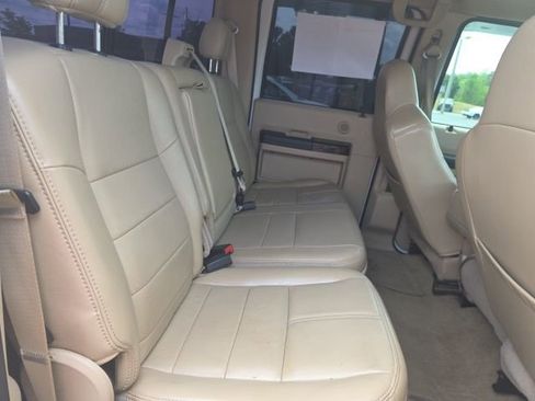 Used 2008 Ford F250 Lariat image 11