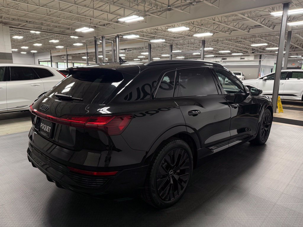 Used 2024 Audi Q8 e-tron Prestige w/ Prestige Package AWD/4WD image 4